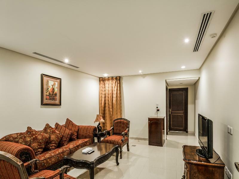 كابيتال أو 162 برزين الرياض